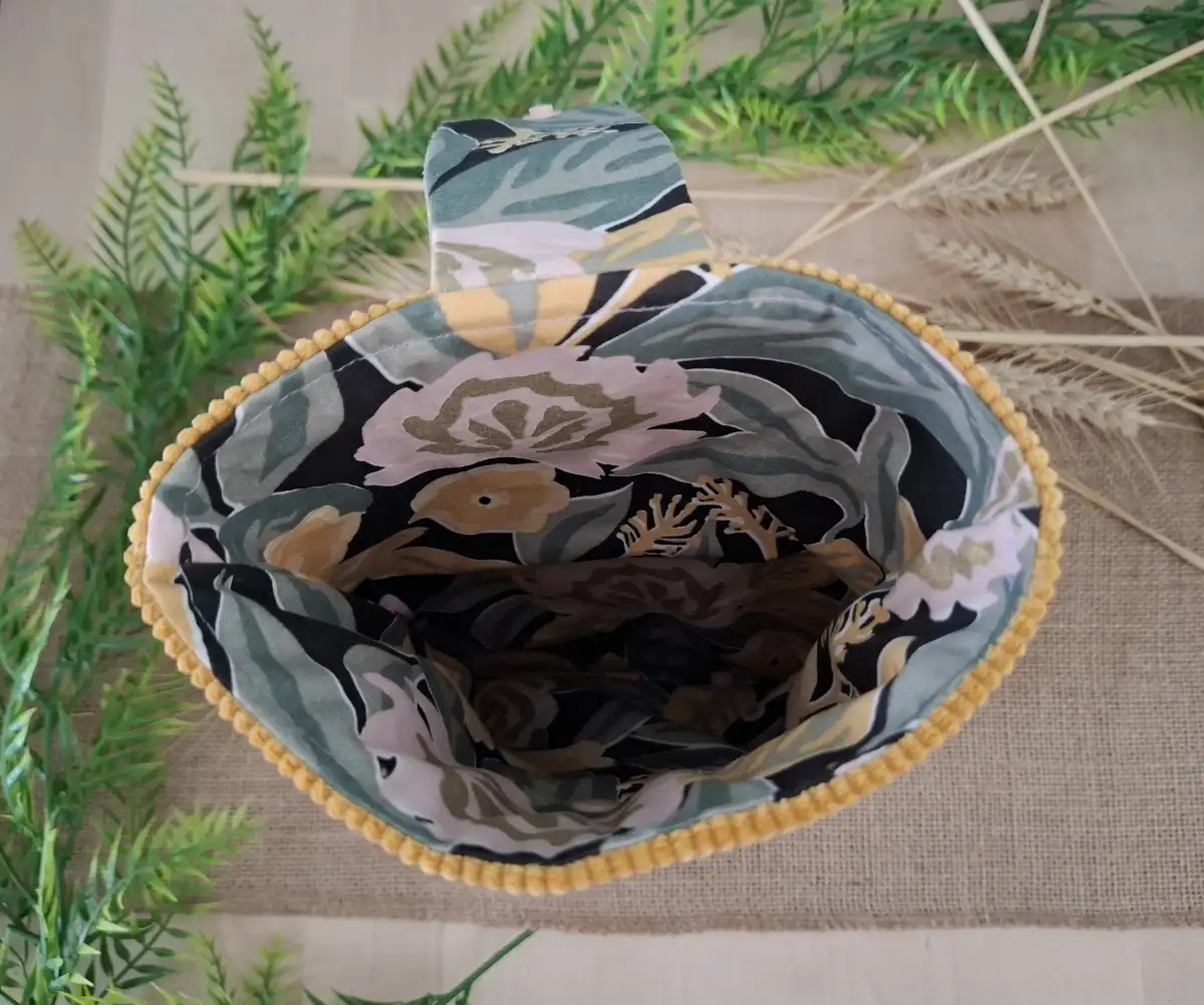 Pochette à livres en velours moutarde