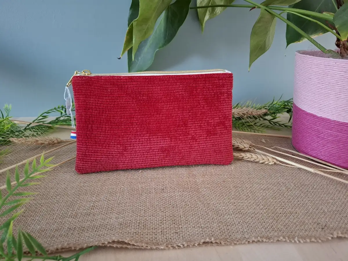 Pochettes maquillages velours côtelé rouge
